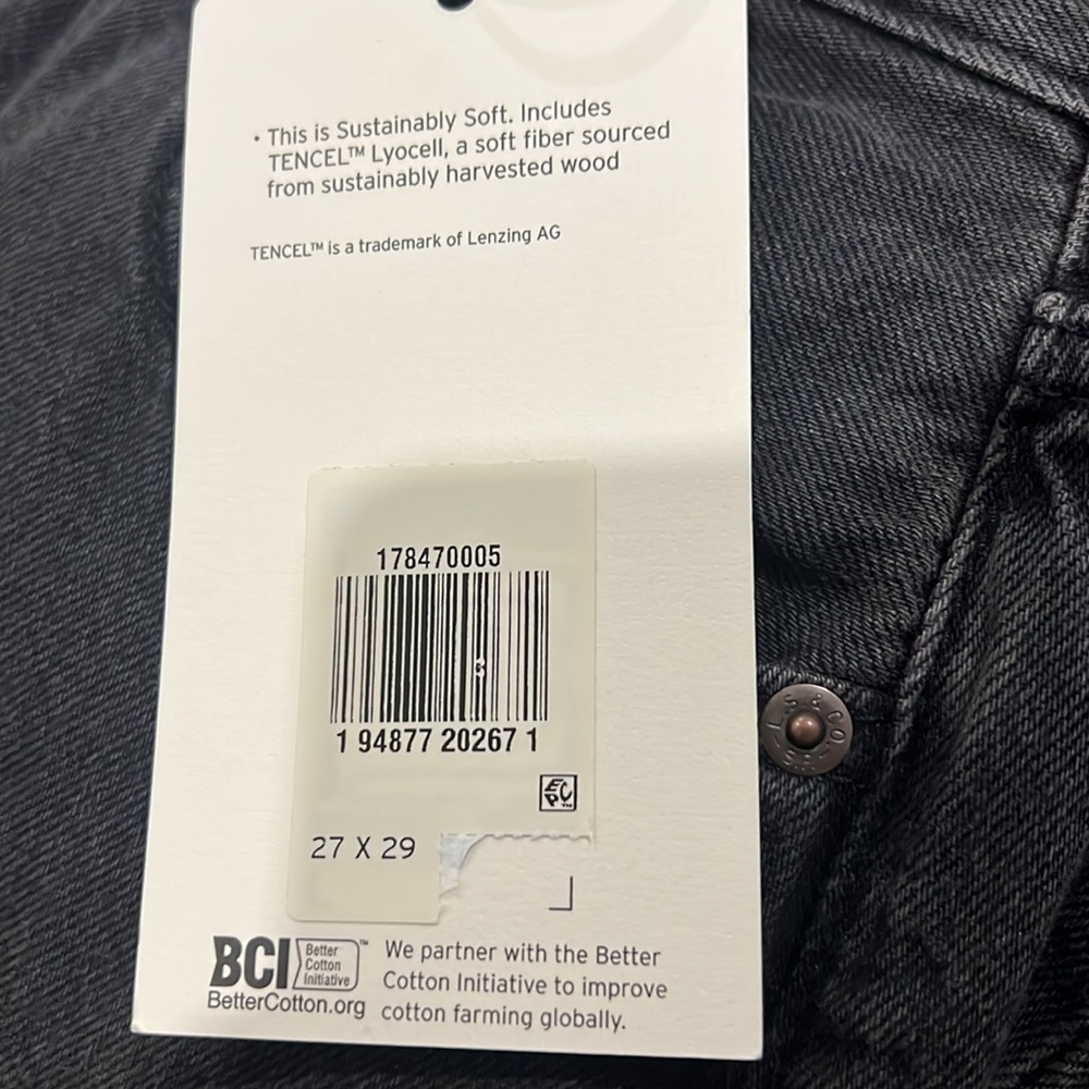 Levi's® Premium HIGH LOOSE TAPER FIT WOMEN'S PANTS - Picture 8 of 13